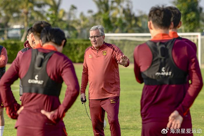 联合发布了